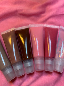 Lip gloss squeeze tubes
